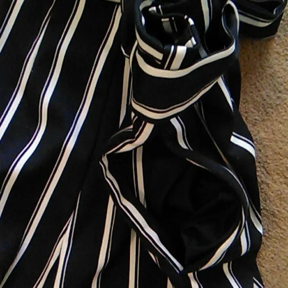 H & M Paper Bag Pants - Picture 4 of 11